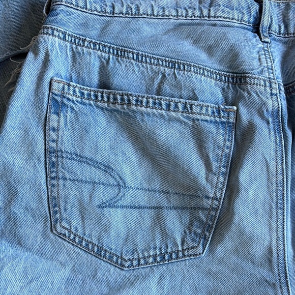 American Eagle Outfitters Classic Blue denim Jeans distressed 100% cotton - Picture 10 of 16